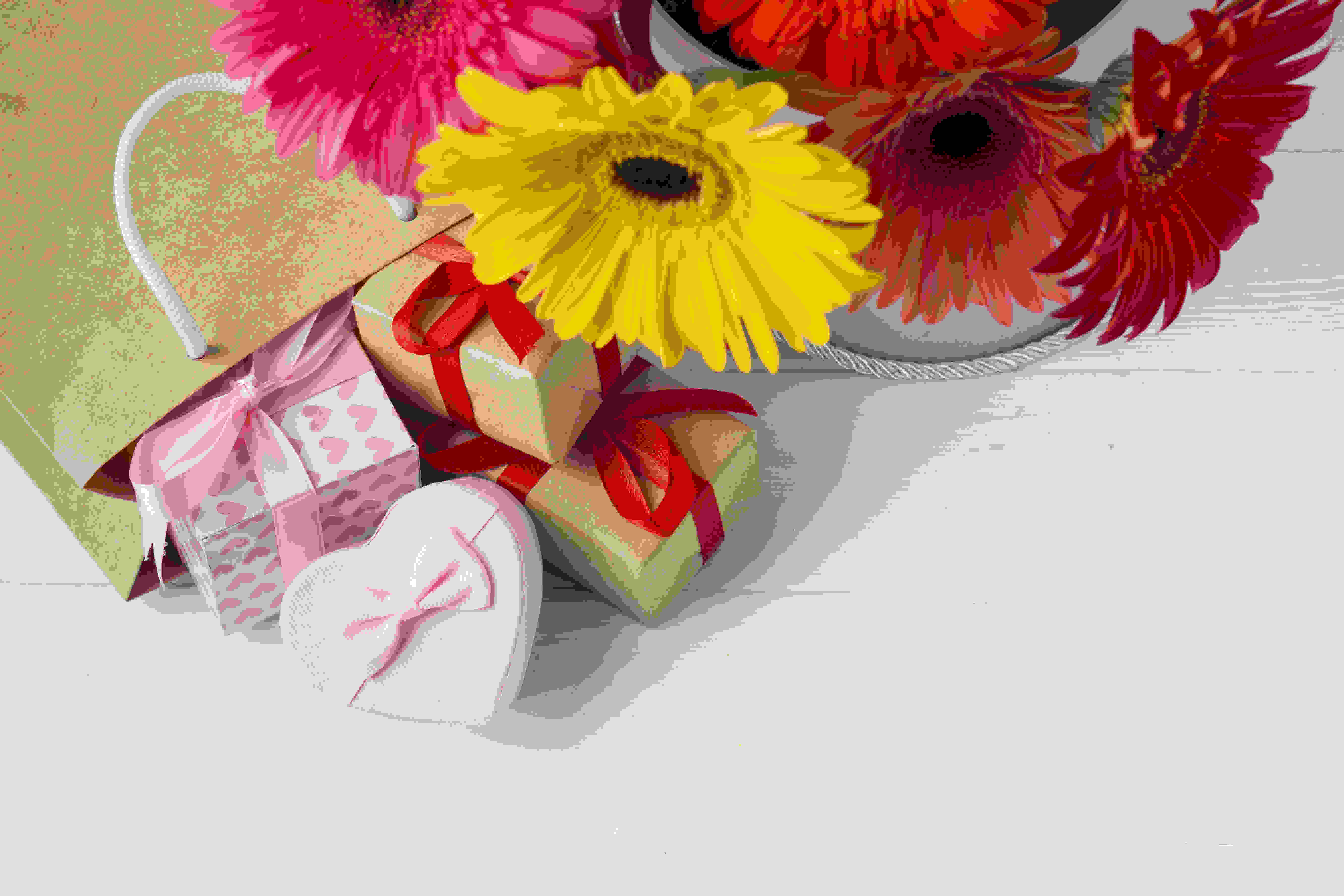 gifts-and-flowers